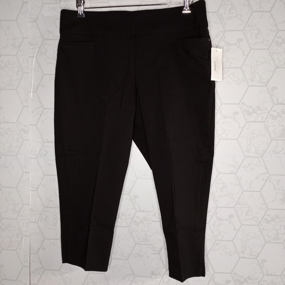 Christopher & Banks Signature Slimming Luxe crops - Picture 10 of 15